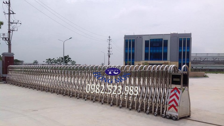 Cổng inox model 319B lắp đặt tại Bắc Giang