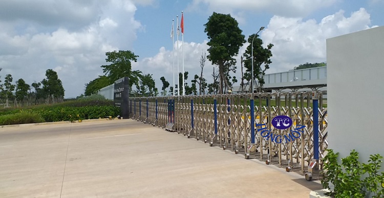 Hình ảnh cổng xếp inox nhà máy nước tinh khiết núi tiên Nghệ An