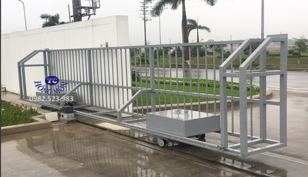Cổng lùa sắt hộp công ty Vina MC Ifonic Cổng lùa sắt hộp