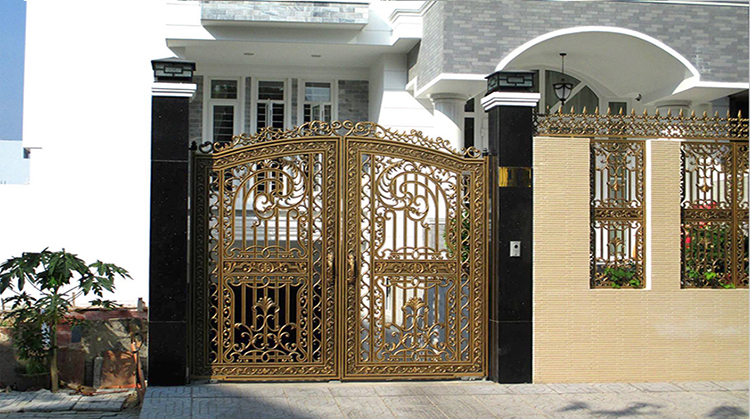 Cổng nhôm đúc mạ đồng BT 06