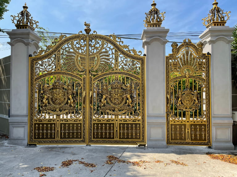 giá cổng nhôm đúc