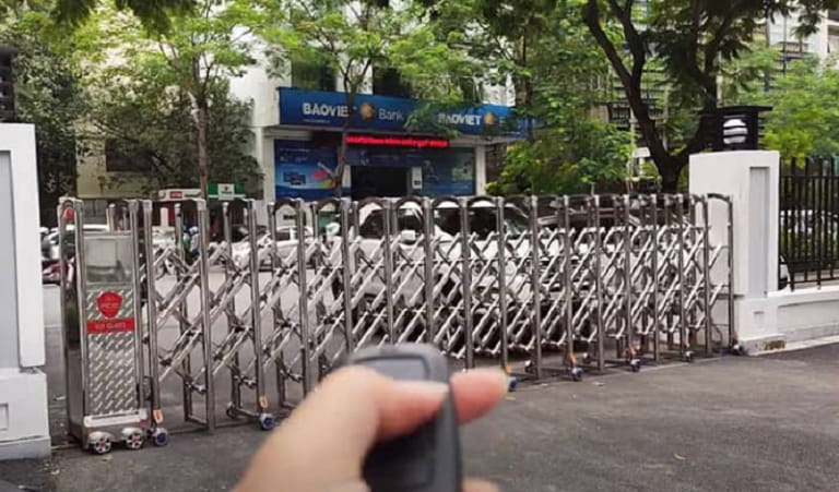 Điều khiển cổng khu công nghiệp