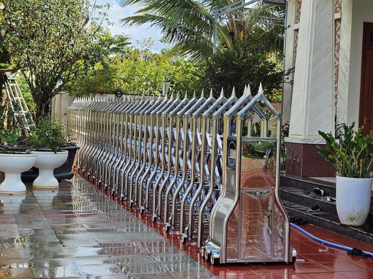 Giá Cổng Xếp Inox 304
