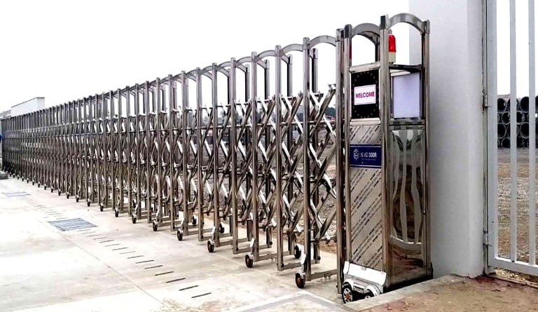 Giá Cổng Xếp Inox 304