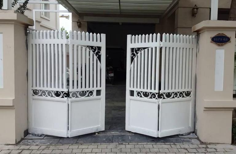 Cổng tự động 4 cánh