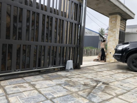vì sao cổng tự động chạy chậm