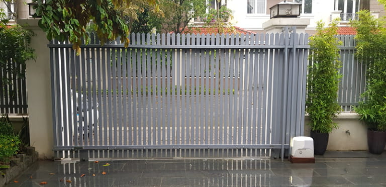 Giải pháp cổng tự động an toàn khi mất điện từ Cổng Hồng Môn