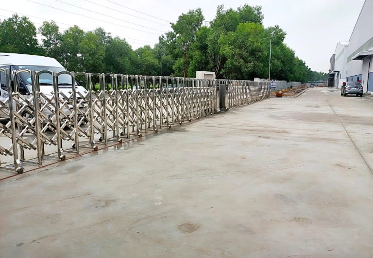 Khi nào nên chọn cổng xếp không ray?