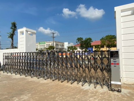 cổng xếp inox có bị gỉ sét không