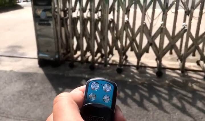Cổng không nhận remote có phải bảng mạch bị hỏng?
